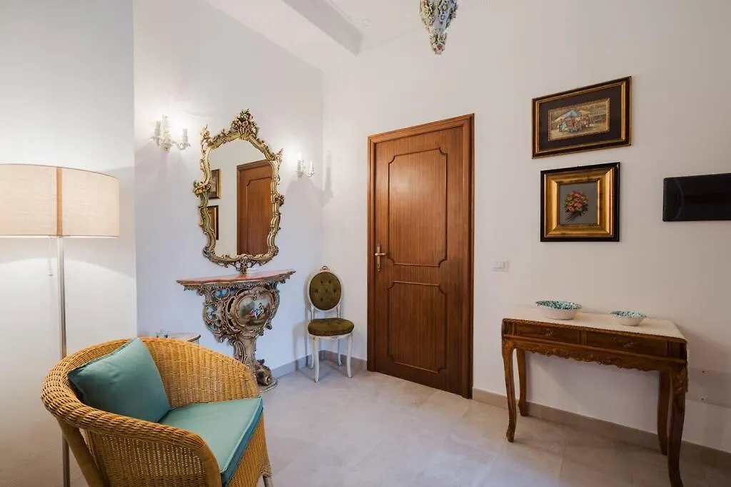 Affittasardegna-Portico Delle Rose Apartment Castelsardo Italy