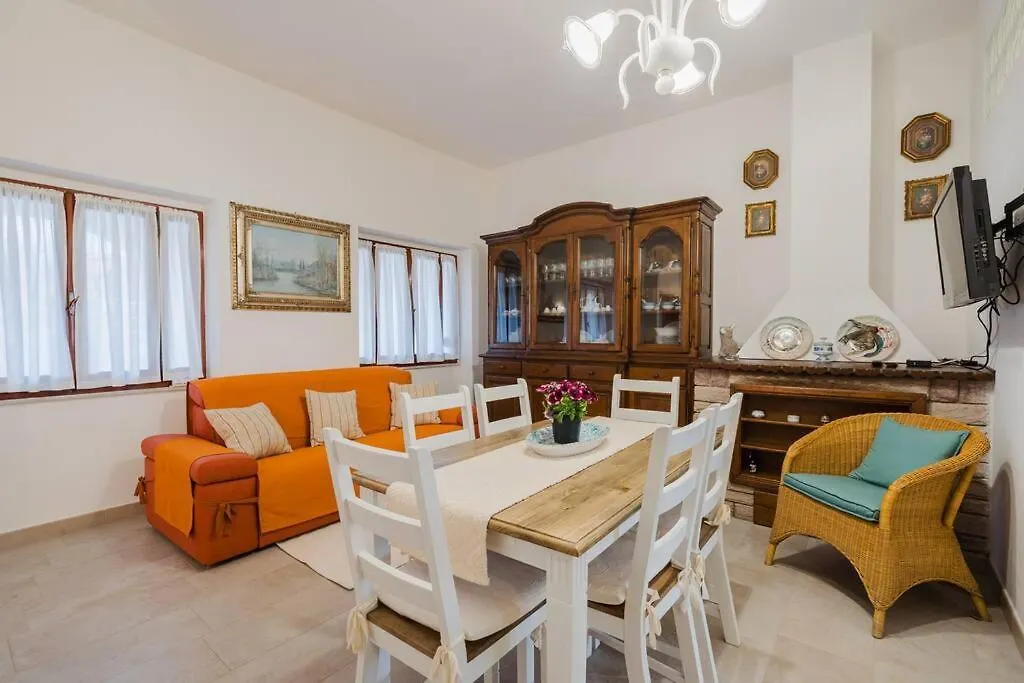 Affittasardegna-Portico Delle Rose Apartment Castelsardo