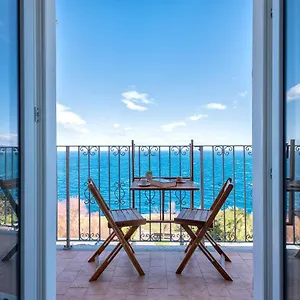 Apartment Cielo E Mare: Charming Seaside Retreat In Old Village Heart, Castelsardo