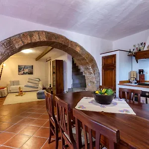 Apartment Esclusiva Dimora Storica: Medieval Heart Retreat, Castelsardo